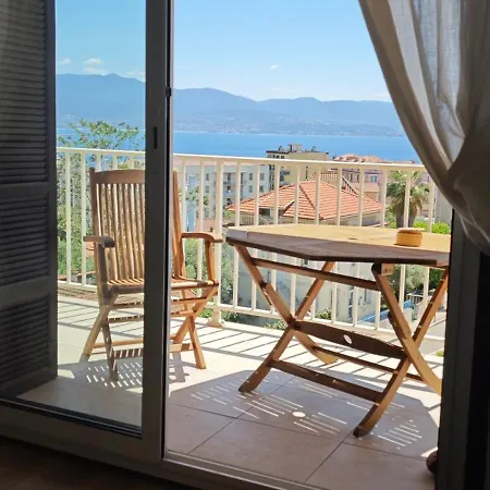 F2 Entree De La Vue Apartment